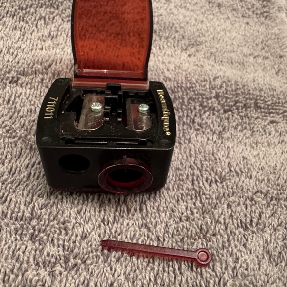 Makeup Bundle for Eyes and Cheeks - Picture 14 of 16